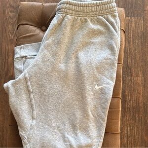 Nike Men's Heather Gray Sweatpants